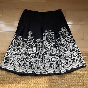 Charter Club gorgeous black white skirt 6